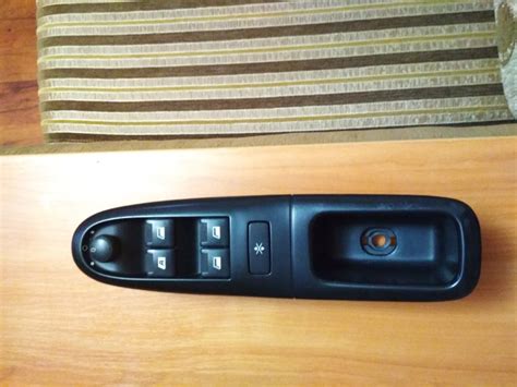 Перестал работать водительский стеклоподъемник - Peugeot 406 Break ...