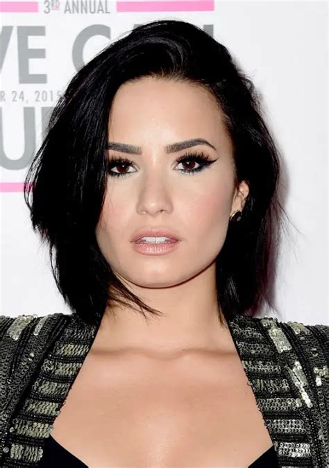 Top 32 Demi Lovato's Hairstyles & Haircut Ideas For You To Try