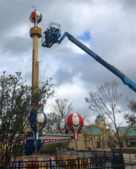 Premier Rides Assists Park at OWA with Hurricane Cleanup - Coaster101