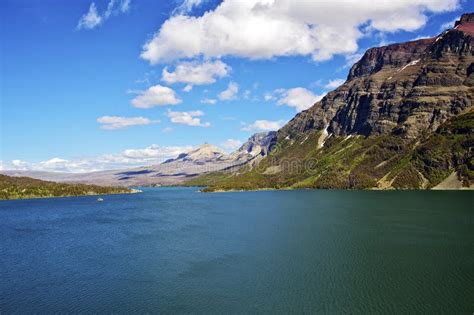 St Mary Lake Montana stock image. Image of climate, peak - 32438105