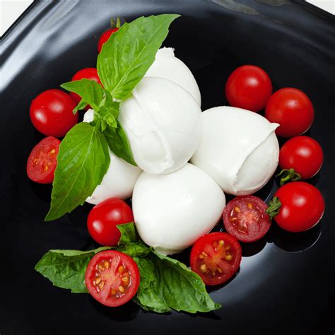 Bocconcino G Mozzarella Di Bufala Campana Dop Perle Mediterranee