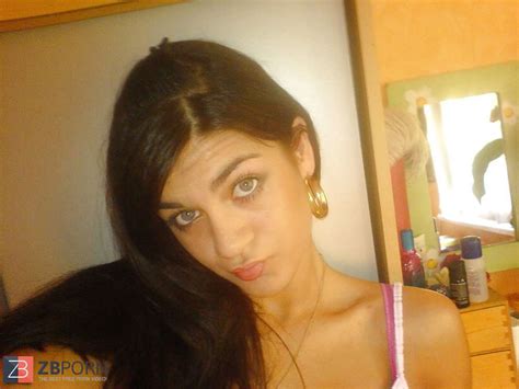 Highly Uber Sexy Arab Teenager ZB Porn