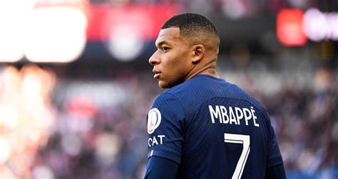 Kylian Mbappé chambre Kays Ruiz avec un geste très limite