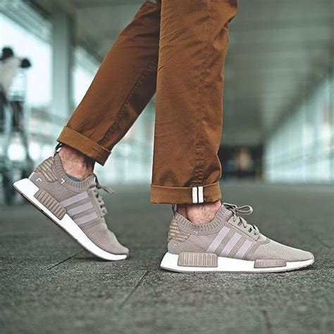 10 Ways to Wear Adidas NMD Sneaker OnPointFresh Acessórios