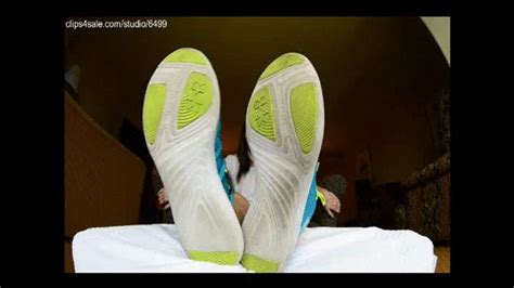 MOODY HEIDI Sneakers Socks And Soles MOV Amateur Soles Giantess And Footjobs Clips Sale