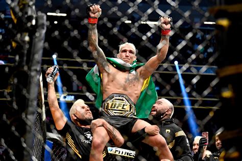 Ufc 269 Charles Oliveira Submits Dustin Poirier To Defend Lightweight Belt Mma Crossfire