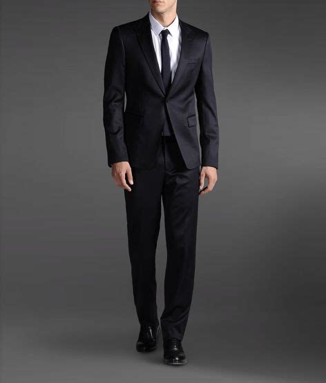 Unique wedding ideas: Armani Suits