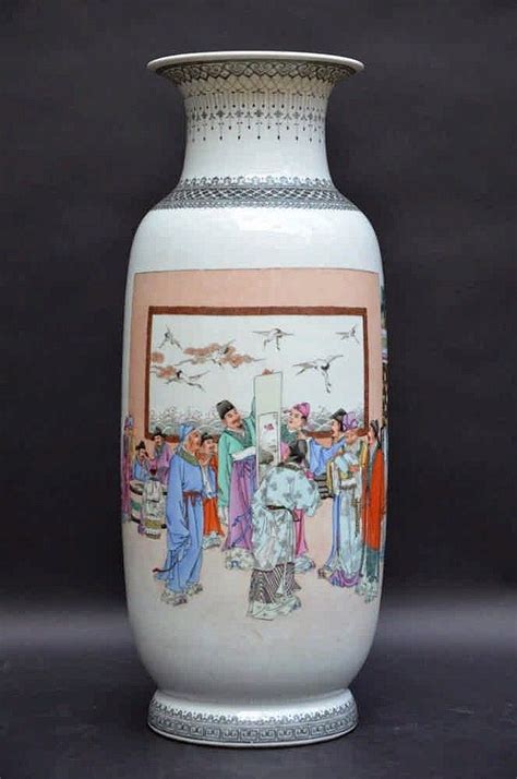 Sold Price Grand Vase Rouleau En Porcelaine De Chine D Cor De Sages