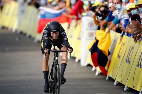 Duelo Estelar Van Aert Van Der Poel Alaphilippe En Las Carreteras Blancas Infobae