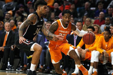 Tennessee Vols Basketball falls to Cincinnati, 78-66 - Clarksville ...