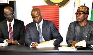 Strategic Index News Pictures Gov Fashola Signs Land Use Act