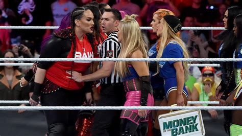 Women’s 5-on-5 Traditional Survivor Series Elimination Match: photos | WWE