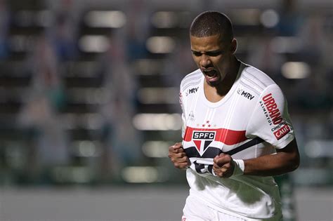 Refor O Do Fc Cincinnati Brenner Agradece Ao S O Paulo E Avisa Ainda