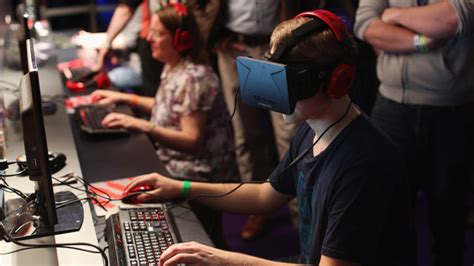 Facebook Buys Oculus Vr 5 Fast Facts You Need To Know