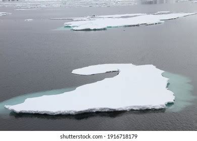 Climate Change Global Warming North Pole Stock Photo 1916718179 ...