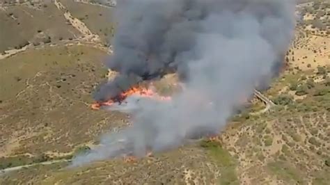 Evacuadas 40 Personas Por Un Incendio Forestal En El Madroño