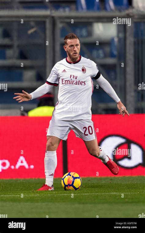 Reggio Emilia Italy 5th Nov 2017 Ignazio Abate Milan Football