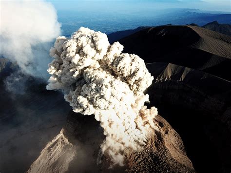 Catatan Sejarah Erupsi Gunung Semeru Sejak Tahun Superlive