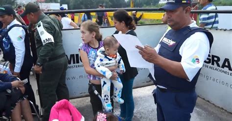 Colombia aprobó la ley para nacionalizar niños venezolanos nacidos en