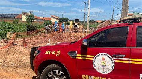 Oper Rio Fica Soterrado Enquanto Trabalhava Em Obra De Galeria Em