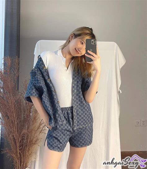 Ảnh Tiktok Lê Thị Khánh Huyền Sexy Mặc Bikini Khoe Body