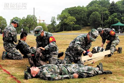 江苏省苏州市相城区人武部组织民兵进行医疗救护专业训练 中华人民共和国国防部