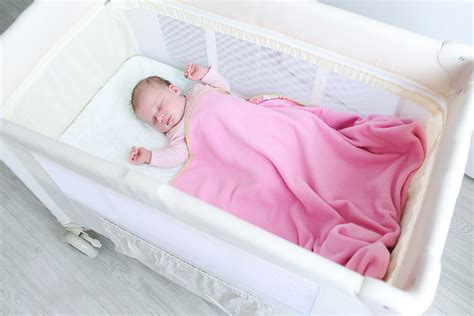 How Long Can a Baby Sleep in a Portable Crib? – Useful Kid Safety Tips ...