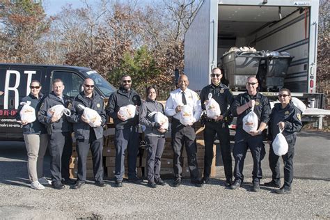 Suffolk Sheriffs Office Turkey Drive A Resounding Success