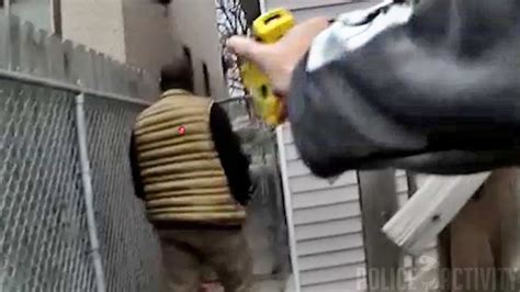 Chicago Cop Tasers Fleeing Man Attempting To Jump Over Fence Youtube