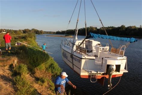 Rejs hausbotem z Mielnika nad Bugiem do Giżycka MAZURY INFO PL