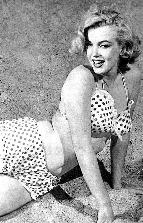 Marilyn Monroe In A Publicity Photo For Love Nest Estilo Marilyn