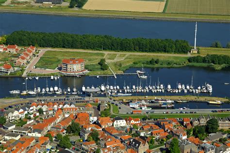 Tholen Marina in Tholen, Zeeland, Netherlands - Marina Reviews - Phone ...