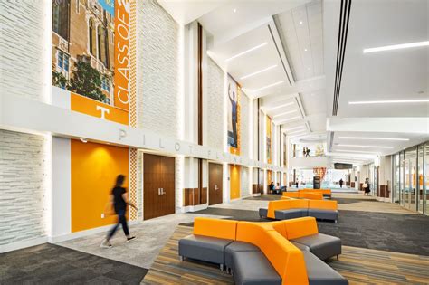 University of Tennessee – Student Union | BarberMcMurry Architects