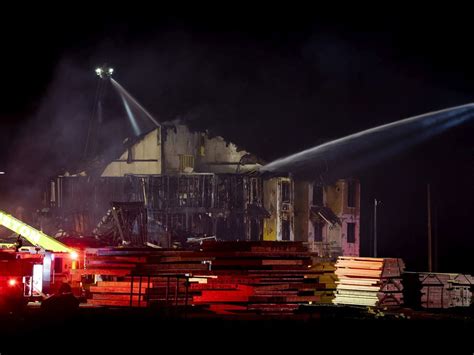 Multiple Kanata Town Home Units Under Construction Engulfed By Fire Ottawa Citizen