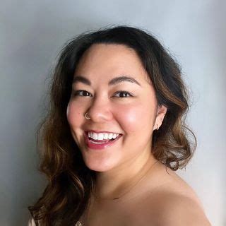 Bikini Line Exfoliators According To Dermatologists Glamour