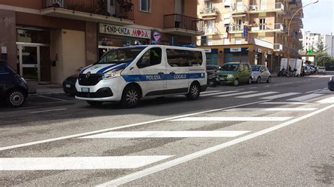 Bici Urtata Da Un Auto In Via Giolitti Ferita Una Donna