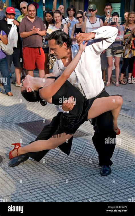 Tango dance dancing Buenos Aires Argentina City Stock Photo - Alamy