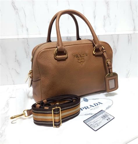 NEW PRADA 1BB086 Vitello Phenix Bauletto CARAMEL Wide Stripe Strap