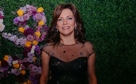 Fans Gush Over Martina Mcbride S Rare Photo With Teenage Daughter Ava