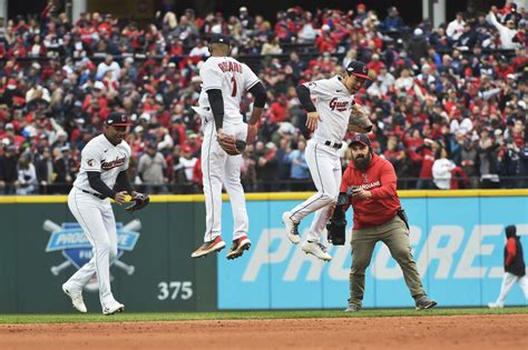 Photo Gallery Mlb Al Wild Card Series Game 1 Tampa Bay At