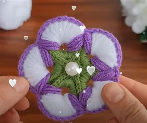 Crochet Beautiful Flower Applique - Crochet Ideas