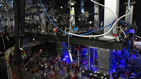 Quantum Simulator Reveals Clues About How Ultracold Atoms Interact