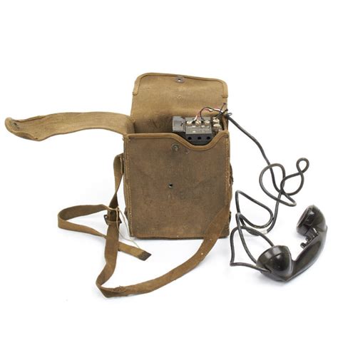 Original Us Wwii Army Field Telephone Model Ee 8 In Canvas Carry Case