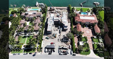 Construction Resumes On Tom Brady & Gisele Bündchen's Mega-Mansion