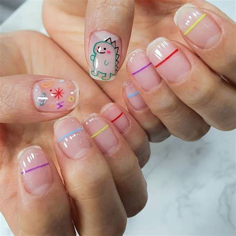 𝘵𝘩𝘦𝘭𝘢𝘻𝘺𝘴𝘰𝘯𝘨𝘨 Manicura de uñas Manicura para uñas cortas Uñas