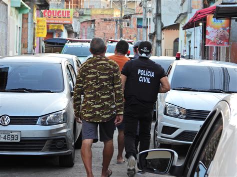 Not Cias A Es Policiais Resultam Em Mais De Mil Pris Es No