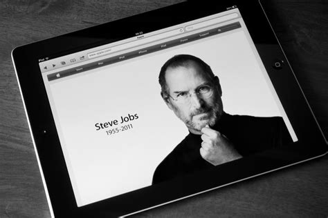 Mengenang 12 Tahun Kepergian Steve Jobs Sang Pendiri Apple