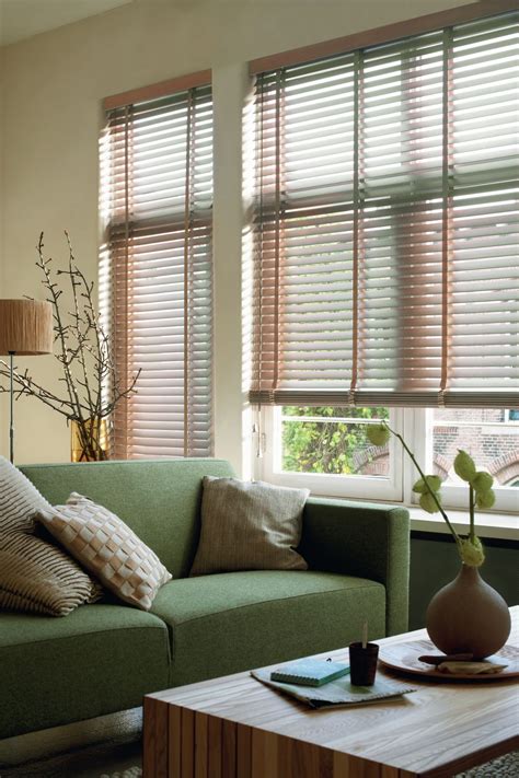 Oak Wooden Venetian Blinds for Living Rooms – Homes Furniture Ideas