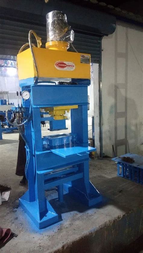 Automatic Cement Bricks Making Machines Manufacturer Seller In