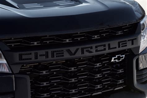 2021 Chevrolet Colorado ZR2 Eats Off-Road Trails For Breakfast